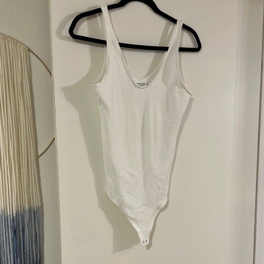 ABERCROMBIE & FITCH Ribbed Bodysuit